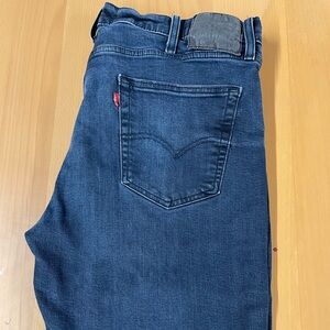 Levi’s 514 Jeans